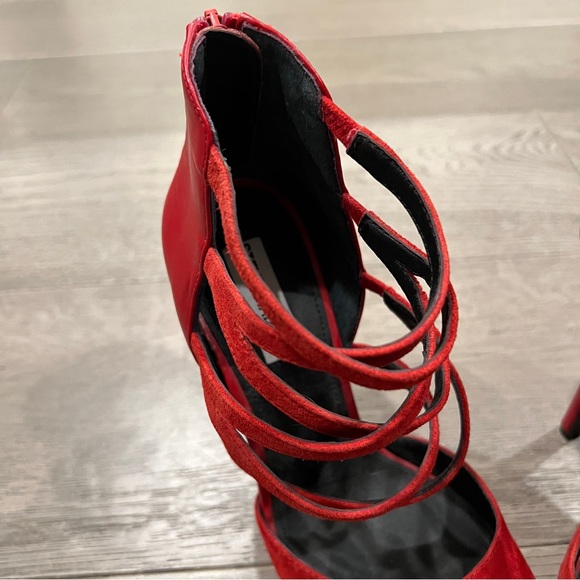 NWOT Steve Madden ‘Netty’ Red Suede Pointed Strappy Stiletto Heels - Picture 5 of 8